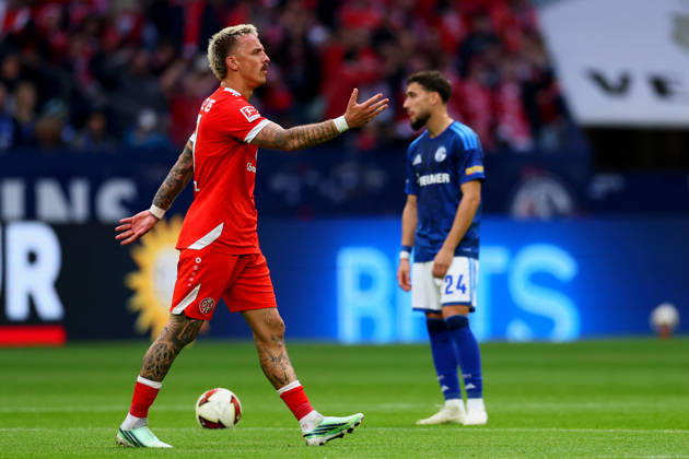 GELSENKIRCHEN, GERMANY - OCTOBER 17: Phillip Tietz of FSV Mainz 05 celebrates after scoring his team s first goal to make it 0-1 during the Bundesliga 2026 27 match between FC Schalke 04 and 1. FSV Mainz 05 at Veltins-Arena on October 17, 2026 in Gelsenkirchen, Germany. Copyright: xRenexNijhuisx