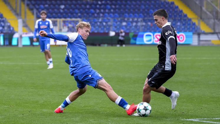v li Krystof Cizek TSG II, 26, Almin Mesanovic Verl, 30, tackle, game scene, duel, tackle, tackling, dynamics, action, 10 18 2026, Sinsheim, Germany, soccer, 3rd Division, TSG 1899 Hoffenheim II vs. SC Verl, DFB and DFL regulations prohibit any use of photographs as image sequences and or quasi-video xozx