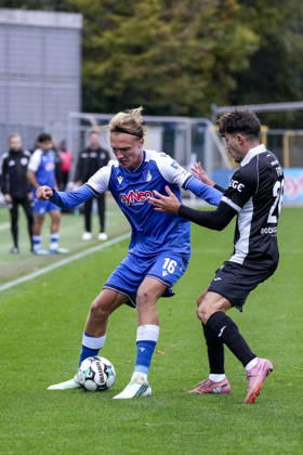 From left: Luis Engelns (TSG II), 16, Antonio Foti (Verl), 26, tackle, game scene, duel, tackle, tackling, dynamism, action, 10 18 2026, Sinsheim, Germany, soccer, 3rd Division, TSG 1899 Hoffenheim II vs. SC Verl, DFB and DFL regulations prohibit any use of photographs as image sequences and or quasi-video xozx