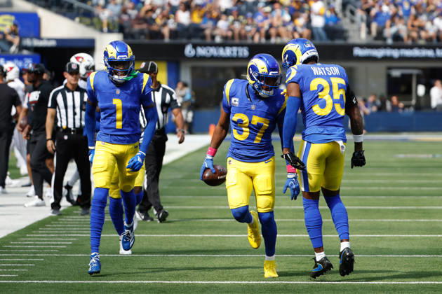 INGLEWOOD, CA - OCTOBER 18: Los Angeles Rams safety Quentin Lake (37) celebrates after and interception during the NFL, American Football Herren, USA game between the Arizona Cardinals and the Los Angeles Rams on October 18, 2026, at SoFi Stadium in Inglewood, CA. (Photo by Jevone Moore Icon Sportswire) NFL: OCT 18 Cardinals at Rams EDITORIAL USE ONLY Icon2610182865