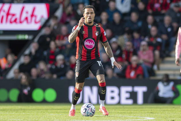 AFC Bournemouth v Sunderland, Premier League Justin Kluivert of Bournemouth during the AFC Bournemouth v Sunderland Premier League match at Vitality Stadium, Bournemouth, England on 18 October 2026 Credit: Andy Thomas Every Second Media Editorial use only. All images are copyright Every Second Media Limited. No images may be reproduced without prior permission. All rights reserved. Premier League and Football League images are subject to licensing agreements with Football DataCo Limited. see https: www.football-dataco.com Copyright: xIMAGO EveryxSecondxMediax ESM-2234-0130 AndyxThomasx xEveryxSecondxMediax