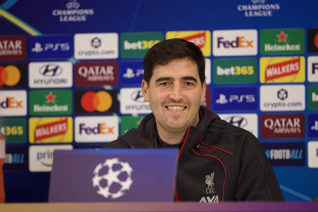 Football - UEFA Champions League - Liverpool FC v Villarreal CF - MD-1 LIVERPOOL, ENGLAND - Monday, October 19, 2026: Liverpool s head coach Andoni Iraola during a press conference, PK, Pressekonferenz at Anfield ahead of the UEFA Champions League 2026 27 League Phase MD3 match between Liverpool FC and Villarreal CF. (Photo by David Rawcliffe Propaganda) LIVERPOOL Anfield MERSEYSIDE ENGLAND  Copyright: xDavidxRawcliffex 2026-10-19-Liverpool_Villarreal_MD-1-095