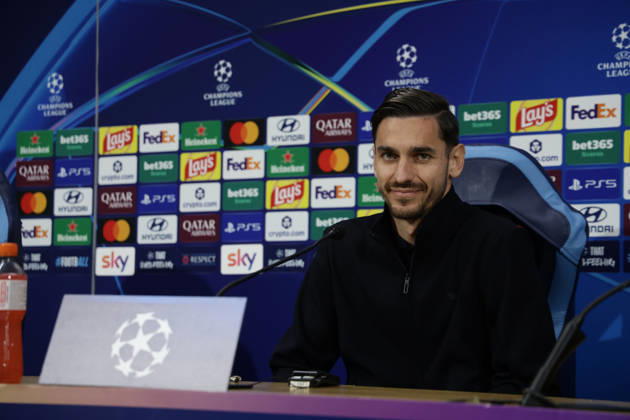 press conference, PK, Pressekonferenz SSC Napoli Napoli s Italian goalkeeper Alex Meret during the SSC Napoli press conference the day before the Champions League football match against Bodo Glimt at the Diego Armando Maradona stadium in Napoli on 19, October, 2026. ABP11702 Copyright: xAntonioxBalascox