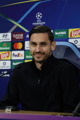 press conference, PK, Pressekonferenz SSC Napoli Napoli s Italian goalkeeper Alex Meret during the SSC Napoli press conference the day before the Champions League football match against Bodo Glimt at the Diego Armando Maradona stadium in Napoli on 19, October, 2026. ABP11703 Copyright: xAntonioxBalascox