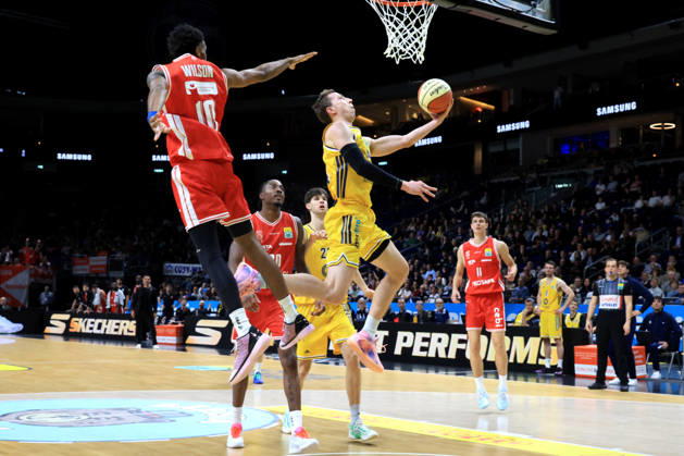 October 19, 2026, Germany, GER, DEU, Basketball, BBL Cup, Day 1, 2026–2027 Season, Berlin, ALBA Berlin vs. Bamberg, Justin Bean (ALBA Berlin) 34, Mylik Wilson (Bamberg) 10, nordphoto GmbH, Engler Berlin, Uber Arena Berlin, Germany Copyright: xNordphotox xEnglerx