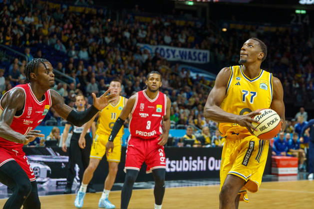 Pictured: Sima, 77, Alba Berlin, October 19, 2026; Alba Berlin vs. BMA365 Bamberg Baskets, BBL Cup Round of 16, Basketball, 2026–27 Season, Uber Arena Copyright: HMBxMedia xPascalxSpanehl