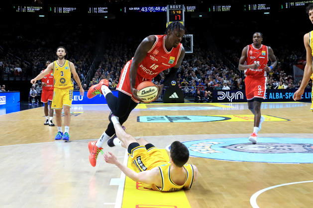 October 19, 2026, Germany, GER, DEU, Basketball, BBL Cup, Day 1, 2026–2027 Season, Berlin, ALBA Berlin vs. Bamberg, JONAS MATTISSECK (ALBA Berlin 9), Trevon Scott (Bamberg 13), nordphoto GmbH, Engler Berlin, Uber Arena, Berlin, Germany Copyright: xNordphotox xEnglerx