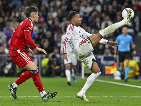 October 18, 2026, Madrid, Madrid, Spain: 10 KYLIAN MBAPPE of Real Madrid CF controls the ball during the match on Matchday 9 of the 2026-27 National League First Division Championship between REAL MADRID C.F. and SEVILLA FC, played at the Bernabeu Stadium on October 17, 2026, in Madrid, Spain. REAL MADRID C.F. Vs. SEVILLA FC - 2026 27 National League First Division Championship 10.18.26  - ZUMAc312 20261018_zsp_c312_521 Copyright: xOscarxManuelxSanchezx