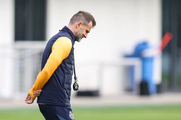 Club s head coach Ivan Leko is pictured during a training session of Belgian soccer team Club Brugge KV, Tuesday 20 October 2026 in Knokke-Heist. Club is preparing for the third game in the UEFA Champions League league phase against French team Racing Club de Lens tomorrow. BRUNOxFAHY  x190373570x