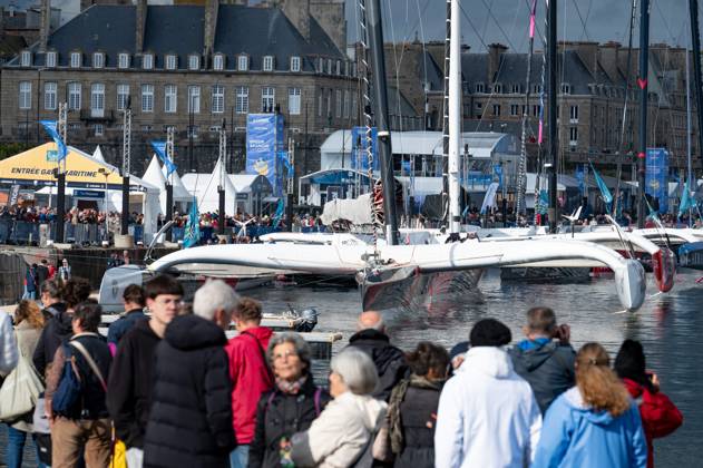 ROUTE DU RHUM PHOTOPQR OUEST FRANCE ELSA RANCEL OUEST-FRANCE ; SAINT-MALO ; 20 10 2026 ; ROUTE DU RHUM Ouverture du village de la Route du Rhum, à Saint-Malo (Ille-et-Vilaine), le 20 octobre 2026. 1,2 million de visiteurs sont attendus pour cette édition. Dans quelques jours, 118 skippers en solitaire sur leurs bateaux prendront le départ de la 13ème édition La Route du Rhum Destination Guadeloupe dont le départ sera donné au large de Saint-Malo le dimanche 1er novembre 2026 à 13h02. Photo : ELSA RANCEL OUEST-FRANCE SAINT-MALO; 20 10 2026 opening of the Route du Rhum race village. SAINT-MALO France  Copyright: xPHOTOPQR OUESTxFRANCE MAXPPPxELSAxRANCELx xOUEST-FRANCEx 20261020OFR6869 20261020OFR6869