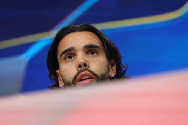 David Raya, Arsenal FC, No. 01 at the press conference, GER, press conference, Arsenal FC, soccer, UEFA Champions League, Matchday 3, group stage, 2026–2027 season, October 20, 2026, GER, press conference, Arsenal FC, soccer, UEFA Champions League, Matchday 3, group stage, 2026–2027 season, October 20, 2026, Munich Copyright: xEibner-Pressefoto JennixMaulx EP_JML