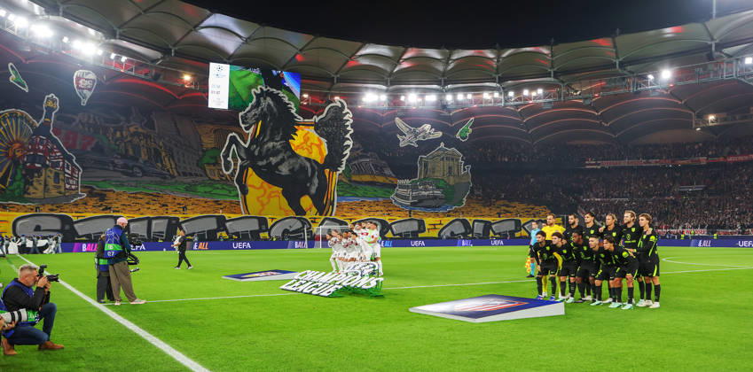 Stuttgart, Soccer, UEFA Champions League, VfB Stuttgart vs. Atlético Madrid, Choreography in the Cannstatter Kurve