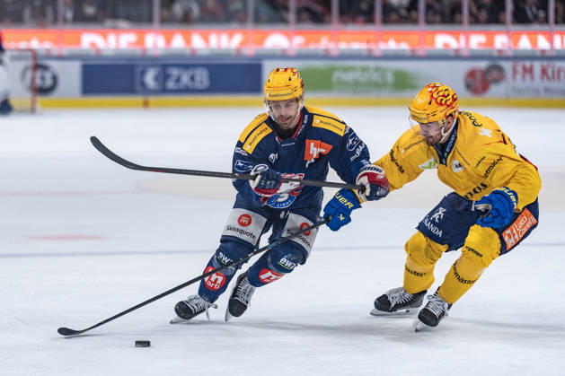 October 20, 2026, Zurich, Swiss Life Arena, National League: ZSC Lions vs. HC Davos, ZSC s top scorer Denis Malgin vs. Davos top scorer Filip Zadina, Zurich, Swiss Life Arena, Zurich, Switzerland Copyright: xJustPictures.ch StefanxEmchx jp-de-StEm-DSC0094920261020
