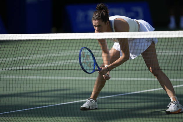 WTA, Tennis Damen Kinoshita Group Japan Open - Day 3 Miriam Skoch of the Czech Republic plays with partner Jesika Maleckova of the Czech Republic during their quarterfinal doubles match against Claire Liu of the United States and Kaitlin Quevedo of Spain at the 2026 Kinoshita Group Japan Open Women s tennis tournament at Utsubo Tennis Center in Osaka, Japan, on October 21, 2026. Osaka Japan  Copyright: xOwenxHammondx originalFilename:hammond-2026kino261021_npIui.jpg