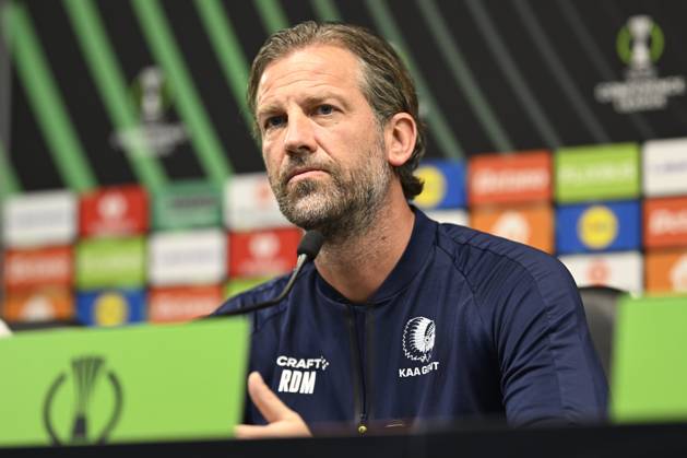 SC Braga v KAA Gent - UEFA Conference League Media Activities 21 10 2026 BRAGA, PORTUGAL - OCTOBER 21 : De Mil Rik head coach of KAA Gent speaking with the media during a pre-match press conference, PK, Pressekonferenz ahead of the UEFA Conference League 2026 27 League Phase matchday 2 match between SC Braga and KAA Gent on October 21, 2026 in Braga, Portugal, 21 10 2026 Braga Portugal  Copyright: xNicoxVereeckenx