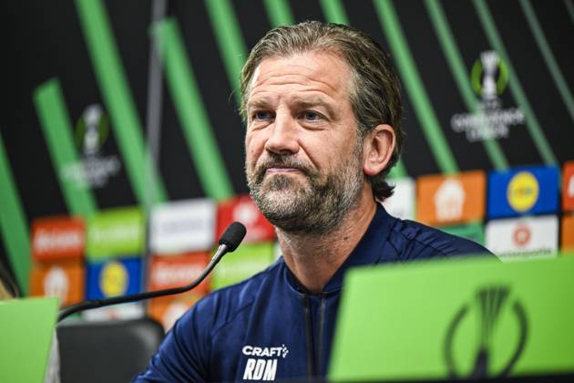 Rik De Mil, head coach of KAA Gent pictured during a press conference, PK, Pressekonferenz of Belgian soccer team KAA Gent, Wednesday 21 October 2026 in Braga, Portugal. The team is preparing for the second match of the UEFA Conference League league phase against Portuguese SC Braga tomorrow. TOM GOYVAERTS TomxGoyvaerts  x190514494x