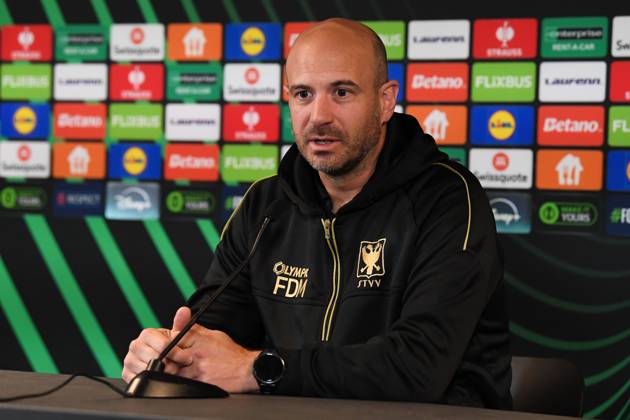 STVV s head coach Frederic De Meyer pictured during a press conference, PK, Pressekonferenz of Belgian soccer team Sint-Truidense VV, Wednesday 21 October 2026 in Herning, Denmark, in preparation of tomorrow s game against Danish FC Midtjylland on the second day of the UEFA Conference League league phase. JILLxDELSAUX  x190514509x
