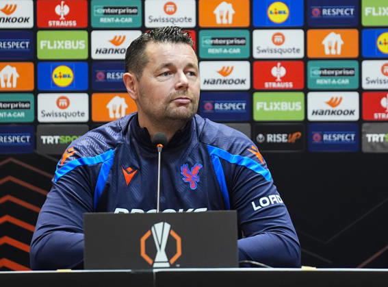 Ahead of Besiktas v Crystal Palace - UEFA Europa League ISTANBUL, TURKIYE - OCTOBER 21: Pierre Sage, head coach of Crystal Palace attends a press conference, PK, Pressekonferenz at Tupras Stadium ahead of UEFA Europa League football match against Besiktas in Istanbul, Turkiye on October 21, 2026. Esra Bilgin Anadolu Istanbul Turkey. Editorial use only. Please get in touch for any other usage.  Copyright: x2026xAnadoluxEsraxBilginx