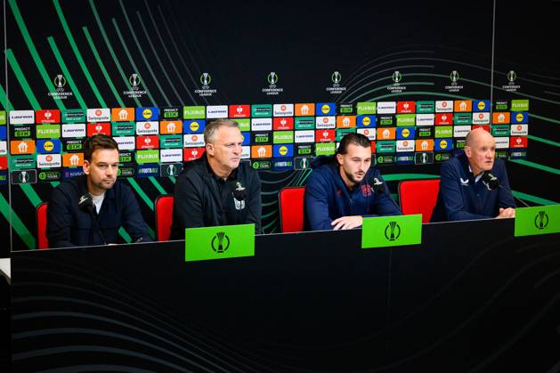 GIBRALTAR , 21 10-2026 , Europa Point stadium , season 2026 2027 , UEFA Conference League football , press conference, PK, Pressekonferenz FC Twente coach John van den Brom and FC Twente goalkeeper Joel Drommel Press conference Twente  x208916333x Copyright:
