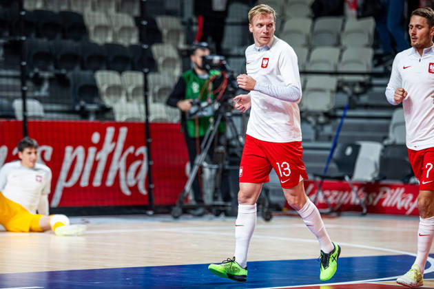 21.10.2026 GORZOW, ARENA GORZOW, FUTSAL, ELIMINACJE MISTRZOSTW SWIATA (FIFA FUTSAL WORLD CUP 2028 QUALIFICATION), MECZ POLSKA - BOSNIA I HERZEGOWINA (POLAND - BOSNIA AND HERZEGOVINA) NZ rozgrzewka reprezentacji polski TOMASZ KRIEZEL FOTO LUKASZ SKWIOT CYFRASPORT NEWSPIX.PL --- Newspix.pl  20261021CSLS00008