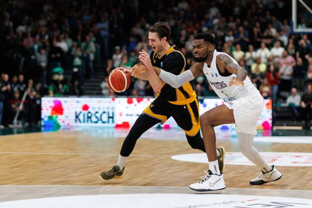 Darko Bajo of KK Croatia Split goes head-to-head with Terrell Harris of the Gladiators Trier; Action: Vet Concept Gladiators Trier vs. KK Split, Basketball, FIBA Europe Cup, Matchday 3, 2026–2027 Season, October 21, 2026, Vet Concept Gladiators Trier vs. KK Split, Basketball, FIBA Europe Cup, Matchday 3, 2026–2027 Season, October 21, 2026 Copyright: xEibnerxPressefotox EP_ANS