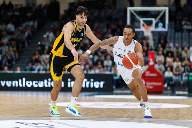 Terrell Harris of the Gladiators Trier goes head-to-head with Benedict Turudic of KK Croatia Split; Action: Vet Concept Gladiators Trier vs. KK Split, Basketball, FIBA Europe Cup, Matchday 3, 2026–2027 Season, October 21, 2026, Vet Concept Gladiators Trier vs. KK Split, Basketball, FIBA Europe Cup, Matchday 3, 2026–2027 Season, October 21, 2026 Copyright: xEibnerxPressefotox EP_ANS