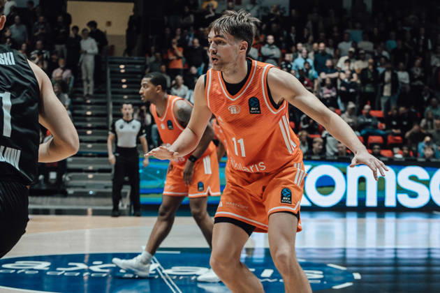 Game Day 4 of the Basketball Eurocup: Niners Chemnitz vs. Slask Wroclaw, October 21, 2026, starting at 7:00 p.m., Chemnitz, Chemnitz Arena. Pictured: No. 11 Elias Rödl. Game Day 4 of the Basketball Eurocup: Niners Chemnitz vs. Slask Wroclaw, Chemnitz, Saxony, Germany Copyright: xEHLxMedia MichelxKöhlerx 20262110-Niners-Chemnitz-Slask-Wroclaw-006