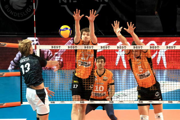 October 21, 2026, Germany, GER, DEU, Volleyball 1st Bundesliga, Day 1, 2026–2027 Season, Berlin, BR Volleys vs. FT Freiburg Arthur Wehner BR Volleys 17, Daniel Malescha BR Volleys 10, Louis Kunstmann BR Volleys 5, Jannik Brentel FT 1844 Freiburg 13 nordphoto GmbH Engler Berlin Max Schmeling Hall Berlin Germany Copyright: xNordphotox xEnglerx