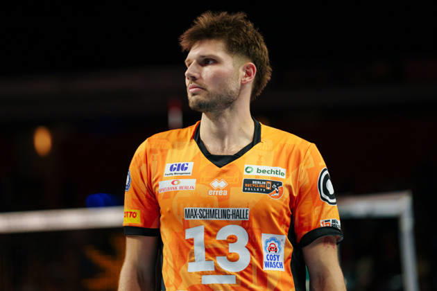 Men s Volleyball Bundesliga, Matchday 1: BERLIN RECYCLING Volleys vs. FT 1844 Freiburg, Ruben Schott, BERLIN RECYCLING Volleys, 13 before the game on October 21, 2026, at the Max Schmeling Halle, Berlin, Germany