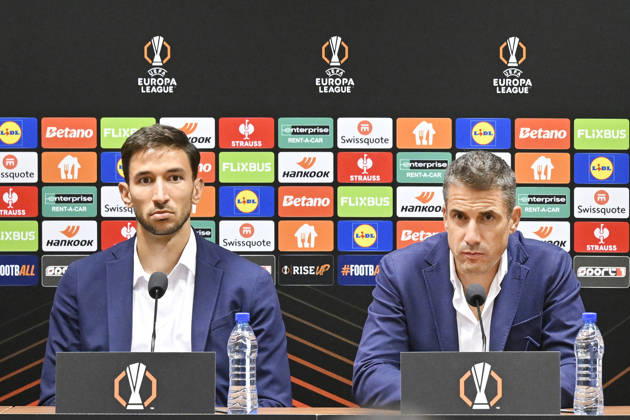 From left football player Marko Grujic and Julio Velazquez, head coach of Levski Sofia speak during the press conference, PK, Pressekonferenz prior to the fotball UEFA Europa League 3rd round match: Viktoria Plzen vs Levski Sofia in Pilsen, Czech Republic, October 21, 2026. (CTKxPhoto MiroslavxChaloupka) CTKPhotoP2026102107852  CTKPhotoP2026102107852