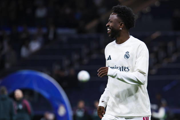 Real Madrid vs. RB Leipzig, UEFA Champions League 2026–27, October 21, 2026, Santiago Bernabéu Stadium, Madrid, Spain Vinicius Junior of Real Madrid warms up during the UEFA Champions League 2026 27 soccer match between Real Madrid and RB Leipzig at Santiago Bernabéu Stadium on October 21, 2026, in Madrid, Spain Madrid Santiago Bernabéu Stadium Madrid Spain Copyright: xAlejandroxMatiasxAcostax