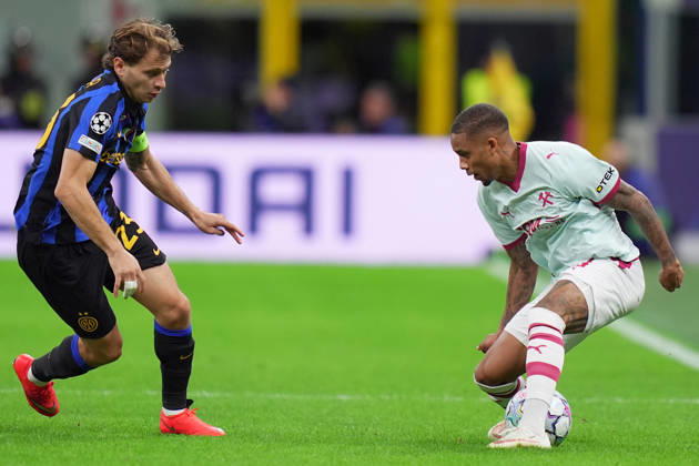 Inter Milan’s Nicolo Barella fights for the ball with Shakhtar s Pedro Henrique during the Uefa Champions League soccer match between Inter and Shakhtar Donetsk at San Siro Stadium in Milan , Italy - Wednesday October 21 , 2026. - Soccer  Copyright: xSpada LaPressex