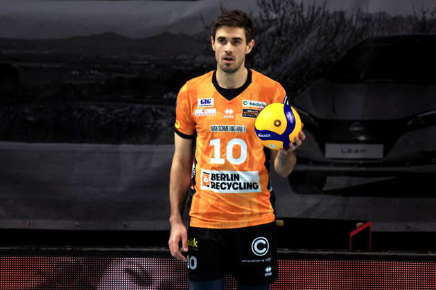 October 21, 2026, Germany, GER, DEU, Volleyball 1st Bundesliga, Day 1, 2026–2027 Season, Berlin, BR Volleys vs. FT Freiburg, Daniel Malescha (BR Volleys 10), cutout, hand on the ball, nordphoto GmbH, Engler, Berlin, Max Schmeling Hall, Berlin, Germany Copyright: xNordphotox xEnglerx