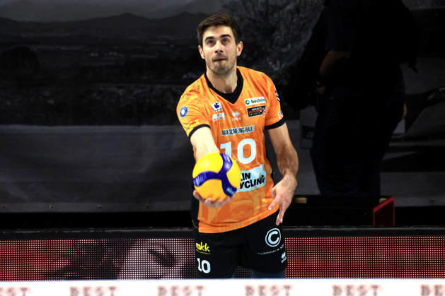 October 21, 2026, Germany, GER, DEU, Volleyball 1st Bundesliga, Day 1, 2026–2027 Season, Berlin, BR Volleys vs. FT Freiburg, Daniel Malescha (BR Volleys 10), cutout, hand on the ball, nordphoto GmbH, Engler, Berlin, Max Schmeling Hall, Berlin, Germany Copyright: xNordphotox xEnglerx