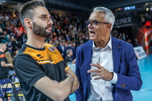 October 26, 2021, Berlin, Volleyball 1st Bundesliga, Men, Matchday 1, BR Volleys vs. VFT 1844 Freiburg, Max Schmeling Halle; Coach Andrea Anastasi of BR Volleys stands gesturing on the sidelines; BR Volleys vs. VFT 1844 Freiburg