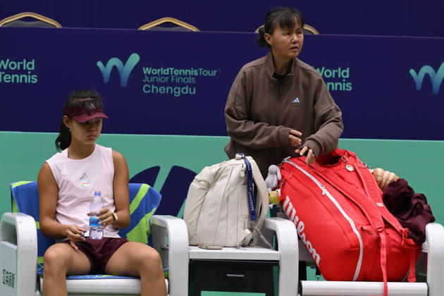 2026 World Tennis Tour Junior Finals, Chengdu, China: Xinran Sun (CHN) and her mother, Xuan Sun (CHN)