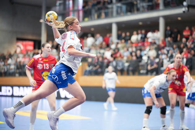 TULLN AN DER DONAU , OESTERREICH - OCTOBER 22: Brynhild Palsdottir aus Faroer waehrend des Handball, Frauen-Nationalteam, Testspiel: Oesterreich vs. Faeroeer in der Josef-Welser-Sporthalle am October 22, 2026 in Tulln an der Donau , OESTERREICH, NIEDEROESTERREICH. TULLN AN DER DONAU, AUSTRIA - OCTOBER 22: Brynhild Palsdottir of the Faroe Islands during the women s international handball friendly match between Austria and the Faroe Islands at the Josef-Welser-Sporthalle on October 22, 2026 in Tulln an der Donau, AUSTRIA, LOWER AUSTRIA. Copyright: xIBEX.agencyx xChristianxKrutisx