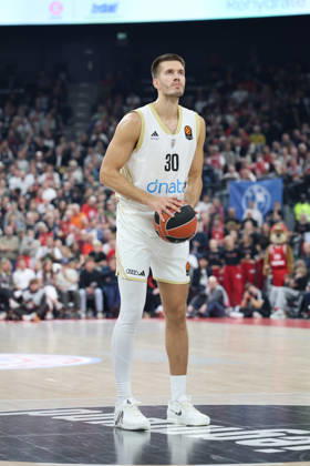 Filip Petrusev, Dubai Basketball, No. 30 with the ball on a free throw, GER, FC Bayern Basketball vs. Dubai Basketball, Basketball, EuroLeague, Matchday 7, 2026–2027 Season, October 22, 2026, GER, FC Bayern Basketball vs. Dubai Basketball, Basketball, EuroLeague, Matchday 7, 2026–2027 Season, October 22, 2026, Munich Copyright: xEibner-Pressefoto JennixMaulx EP_JML