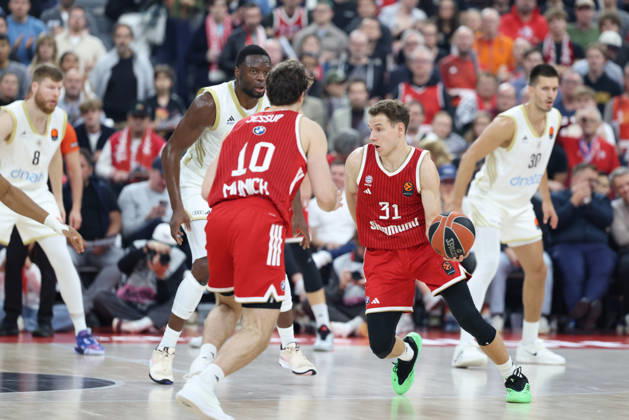 Rokas Jokubaitis, FC Bayern Basketball, 31, with the ball alongside Justinian Jessup, FC Bayern Basketball, 10, with Filip Petrusev, Dubai Basketball, 30, and Davis Bertans, Dubai Basketball, 08, GER, FC Bayern Basketball vs. Dubai Basketball, Basketball, EuroLeague, Matchday 7, 2026–2027 season, October 22, 2026, GER, FC Bayern Basketball vs. Dubai Basketball, Basketball, EuroLeague, Matchday 7, 2026–2027 Season, October 22, 2026, Munich Copyright: xEibner-Pressefoto JennixMaulx EP_JML