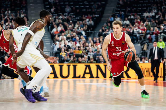 MUNICH, GERMANY - OCTOBER 22: Rokas Jokubaitis (FC Bayern Muenchen, 31) controls the ball during the Turkish Airlines EuroLeague match between FC Bayern Muenchen vs. Dubai Basketball at SAP Garden on round 7 of Turkish Airlines EuroLeague on October 22, 2026 in Munich, Germany. Bavaria Germany Copyright: xSteffiexWunderlx