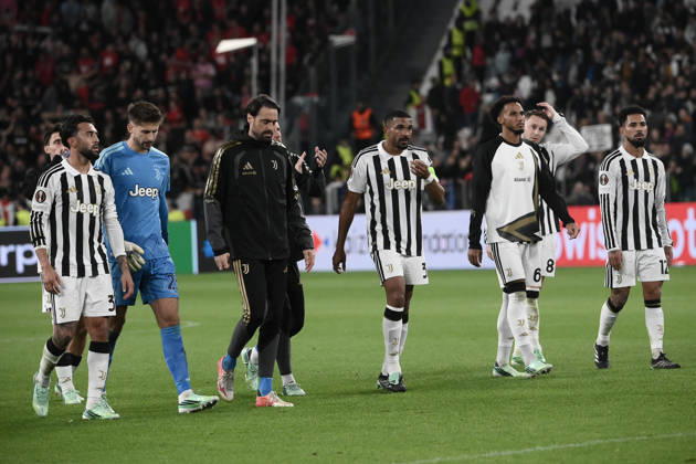 Juventus v Rennes - UEFA Europa League TURIN, ITALY - OCTOBER 22: Players of Juventus greet the fans after the UEFA Europa League week 3 football match between Juventus and Rennes at the Juventus Stadium in Turin Italy, on October 22, 2026. Isabella Bonotto Anadolu Turin Italy. Editorial use only. Please get in touch for any other usage. Copyright: x2026xAnadoluxIsabellaxBonottox