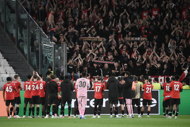 Juventus v Rennes - UEFA Europa League TURIN, ITALY - OCTOBER 22: Players of Rennes greet the fans after the UEFA Europa League week 3 football match between Juventus and Rennes at the Juventus Stadium in Turin Italy, on October 22, 2026. Isabella Bonotto Anadolu Turin Italy. Editorial use only. Please get in touch for any other usage. Copyright: x2026xAnadoluxIsabellaxBonottox