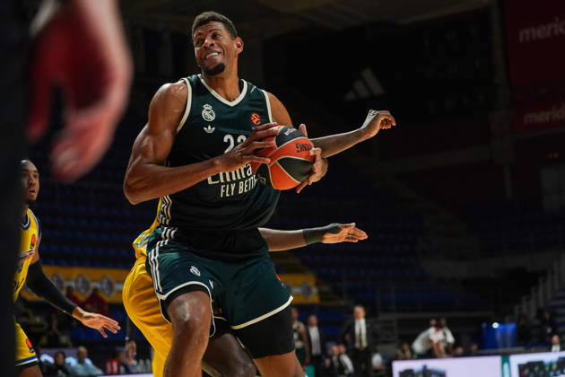 October 22, 2026, Belgrade, Central Serbia, Serbia: 20261022, Belgrade, Serbia - Maccabi Rapyd Tel Aviv and Real Madrid play a EuroLeague regular season basketball game at the Aleksandar Nikolic Hall. TAVARES WALTER in action during the game. Belgrade Serbia - ZUMAd223 20261022_zip_d223_055 Copyright: xMarkoxDimicx