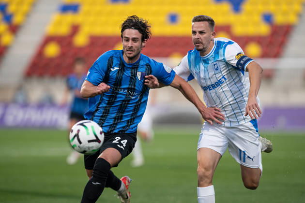 Inter Club Escaldes v Universitatae Craiova - UEFA Conference League Maurizio Pochettino, player number 24 of Inter Club d Escaldes, is in action during the UEFA Conference League match between Inter Club d Escaldes and Universitatea Craiova at New FAF Stadium in Encamp, Andorra, on October 22, 2026. Encamp Andorra Andorra  Copyright: xWalterxCunhax originalFilename:cunhacarvalho-notitle261022_npmdP.jpg