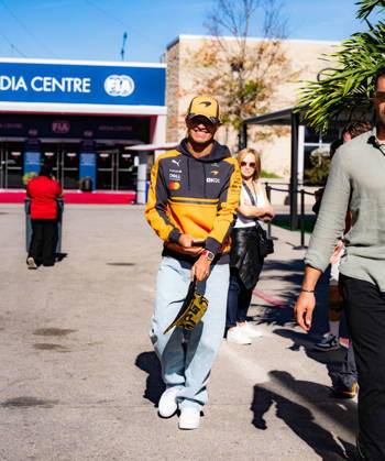 2026 Formula 1 MSC Cruises United States Grand Prix - Pilots LANDO NORRIS 4 (GBR) of McLaren Mastercard Formula 1 Team (McLaren MCL40) on Friday during the Formula 1 United States Grand Prix 2026 at Circuit of The Americas in Austin, Texas, United States, on October 23, 2026. Photo by Antoine LAPEYRE Reveries Agency via ABACAPRESS.COM Austin United States  Copyright: xAntoinexLapeyre ReveriesxAgency ABACAx