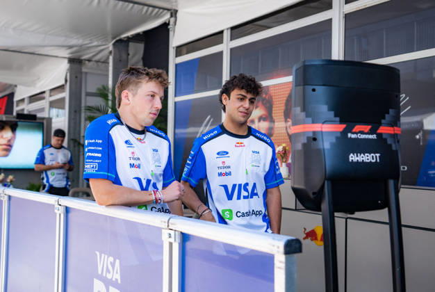2026 Formula 1 MSC Cruises United States Grand Prix - Pilots ARVID LINDBLAD 41 (GBR) of Visa Cash App Racing Bulls Formula One Team (VCARB 03) and LIAM LAWSON 30 (NZL) of Oracle Red Bull Racing (Red Bull Racing RB22) on Friday during the Formula 1 United States Grand Prix 2026 at Circuit of The Americas in Austin, Texas, United States, on October 23, 2026. Photo by Antoine LAPEYRE Reveries Agency via ABACAPRESS.COM Austin United States  Copyright: xAntoinexLapeyre ReveriesxAgency ABACAx