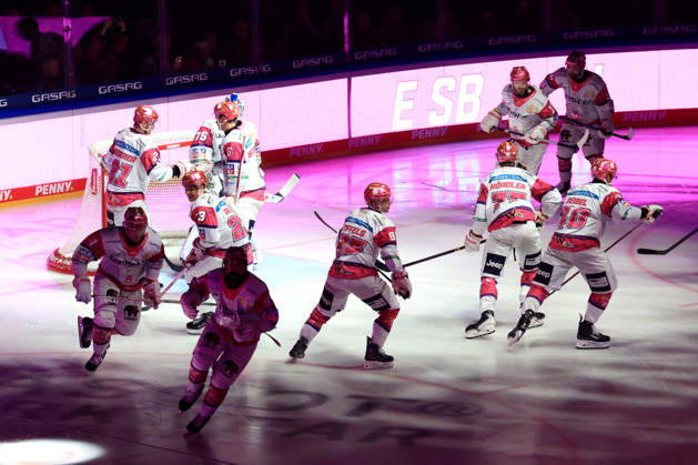 October 23, 2026, DEU, GER, Ice Hockey, Matchday 11, 2026–27 Season, Berlin, Eisbären Berlin vs. Augsburger Panther, Eisbären Berlin players, Jonas Neffin, Eisbären Berlin, 75 nordphoto GmbH, Engler Berlin, Uber Arena Berlin, Germany Copyright: xNordphotox xEnglerx
