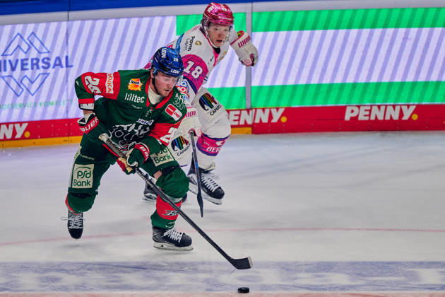 Alexander Blank, Augsburger Panther, 26; Jonas Mueller, Eisbären Berlin, 18; GER; Eisbären Berlin vs. Augsburger Panther; Men s Ice Hockey; German Ice Hockey League (DEL), 2026–27 season, Matchday 11, October 23, 2026, GER, Eisbären Berlin vs. Augsburger Panther, Men s Ice Hockey, German Ice Hockey League (DEL), 2026–27 Season, Matchday 11, Berlin Copyright: xClaudiusxRauch,xEibner-Pressefotox xClaudiusxRauchx EP_CRH