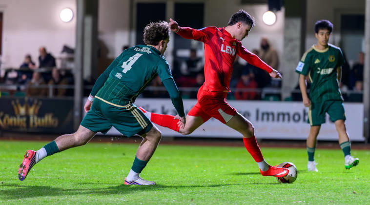 October 23, 2026 Soccer Season 2026–2027 Bavarian Regional League Matchday 04 SC Eltersdorf vs. SCE Quecken vs. FC Memmingen FCM xwoxzix Philipp Kirsamer 9, FC Memmingen scores a goal—a shot on goal—to make it 0–1 against Korbinian Stütz 4, SC Eltersdorf