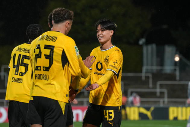 Friday, October 23, 2026 2026–2027 Season, Matchday 14, Regionalliga West at Rote Erde Stadium, Dortmund, Germany BV Borussia Dortmund U23 vs. Bonner SC Celebration after Kevin Mutove s 2–0 goal BVB Takato Yamamoto BVB